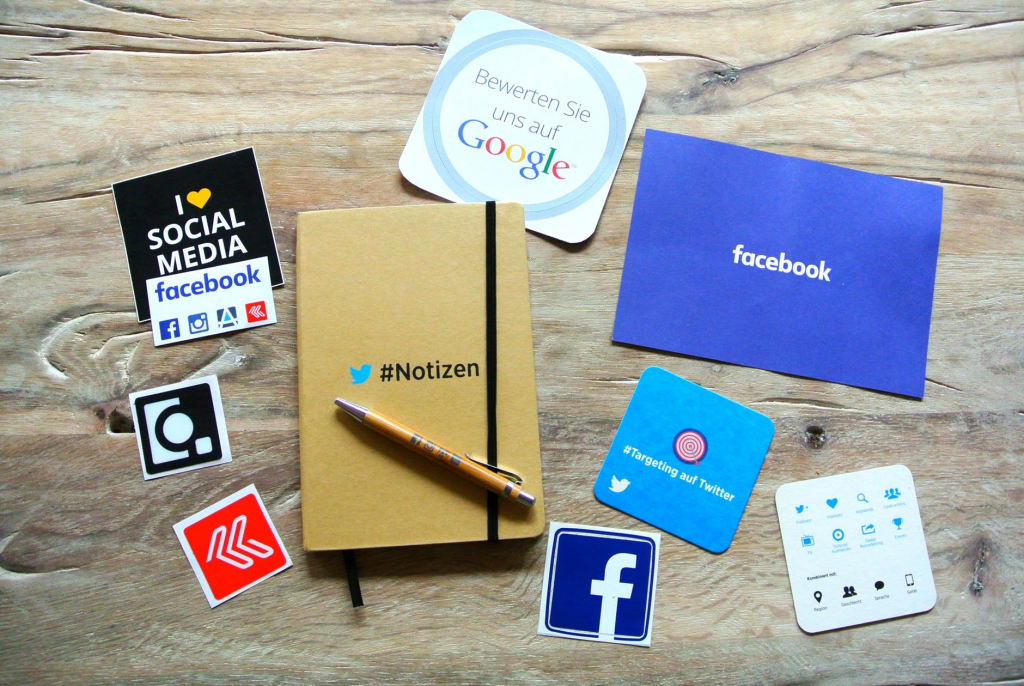 budgetpolitan social media spending habits